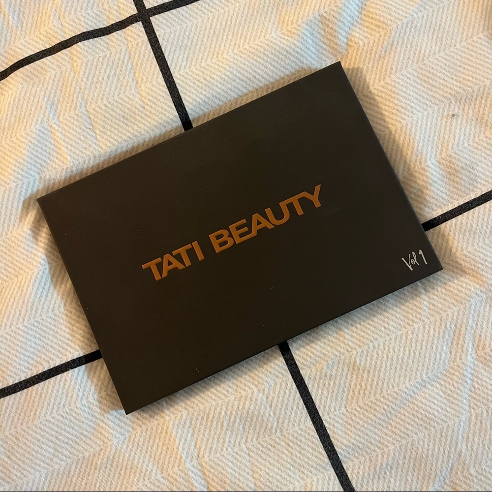 Tati Beauty Textured Neutrals Volume 1 Palette